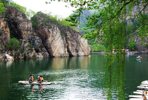 冰峪溝兩日遊多少錢？探討旅行費用與文化體驗的平衡